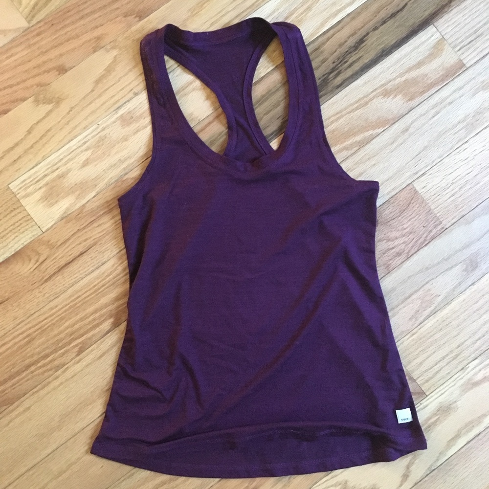 Vuori Lux Performance Tank - size S, purple
